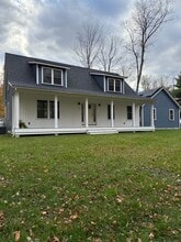 Building Photo - 65 Birch Trl