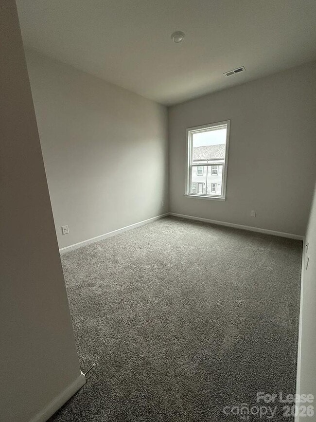 Building Photo - 5029 Sunnybrae Pl