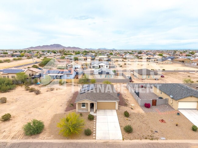 Building Photo - Beautiful New Home in Arizona City