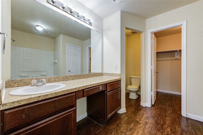 Building Photo - 15531 Kiplands Bend Dr