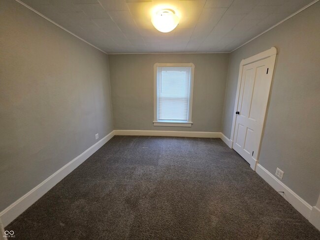 Building Photo - 5030 E New York St