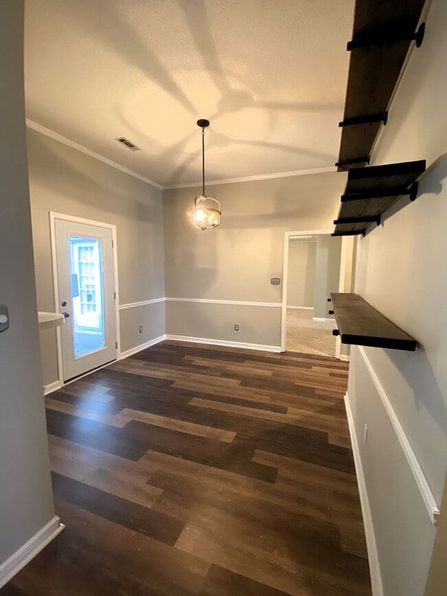 Building Photo - Coming Soon!