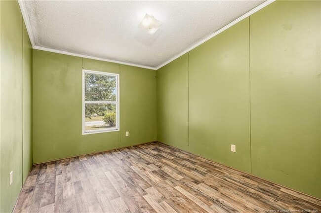 Building Photo - 105 Valley Forge Way N