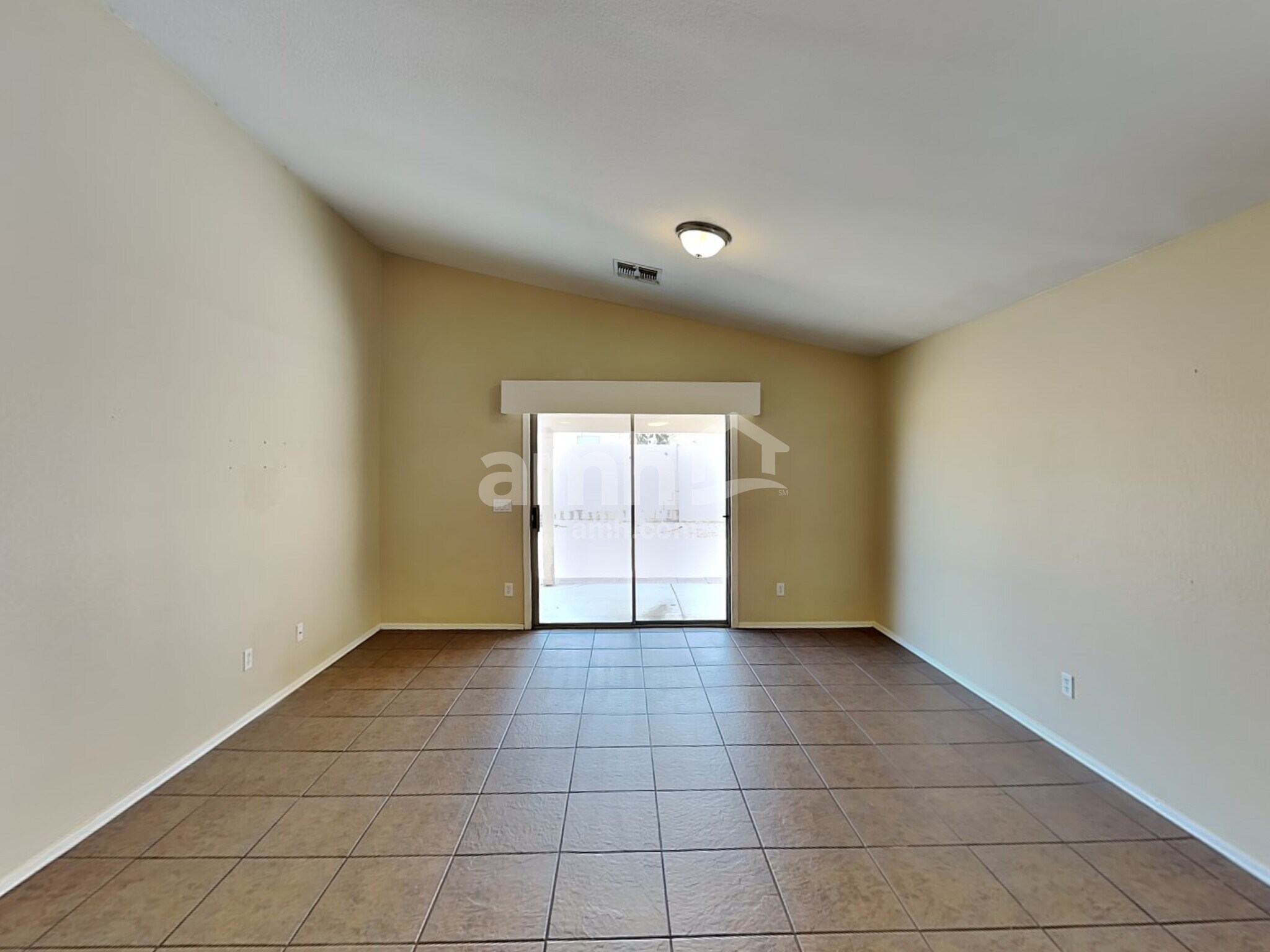 Building Photo - 16425 N 113th Dr