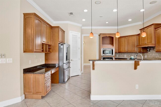 Building Photo - 2018 Crown Pointe Blvd