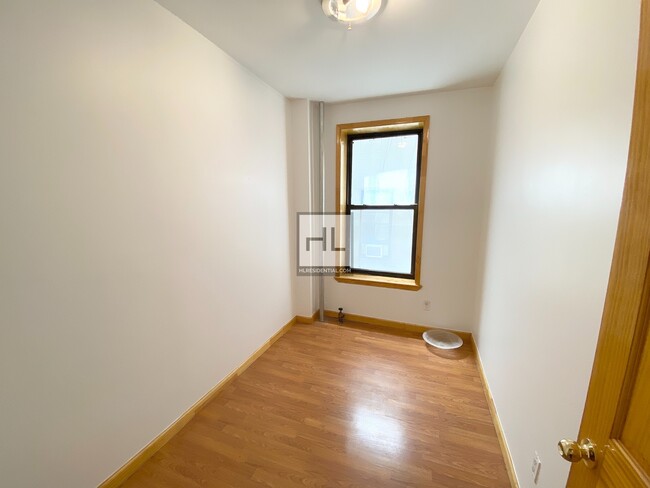 BAXTER STREET - 150 Baxter St New York NY 10013 | Apartment Finder