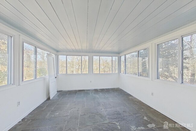 Building Photo - 205 Ashland Rd