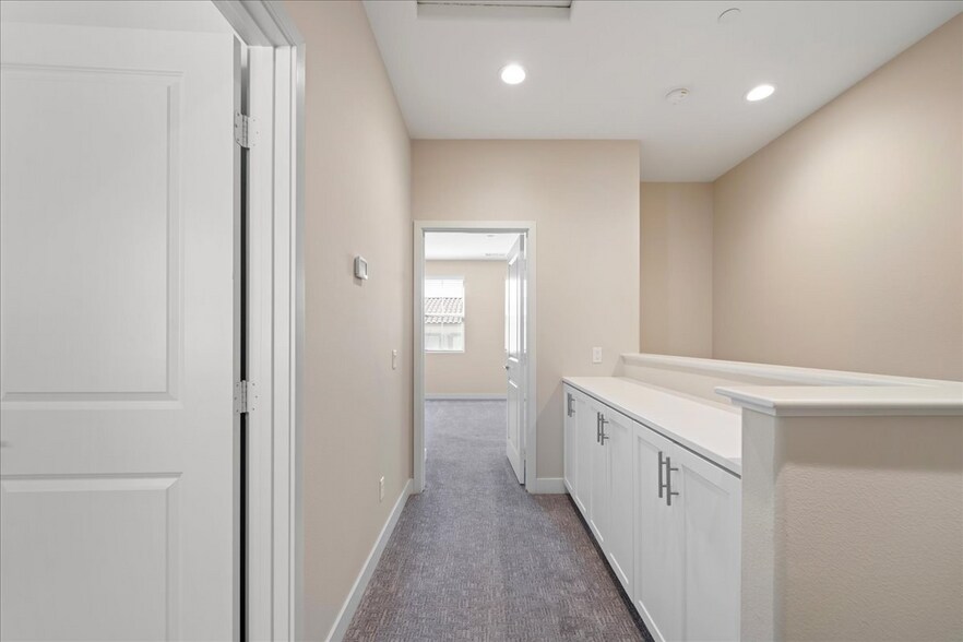 Building Photo - 4358 St Cloud Way