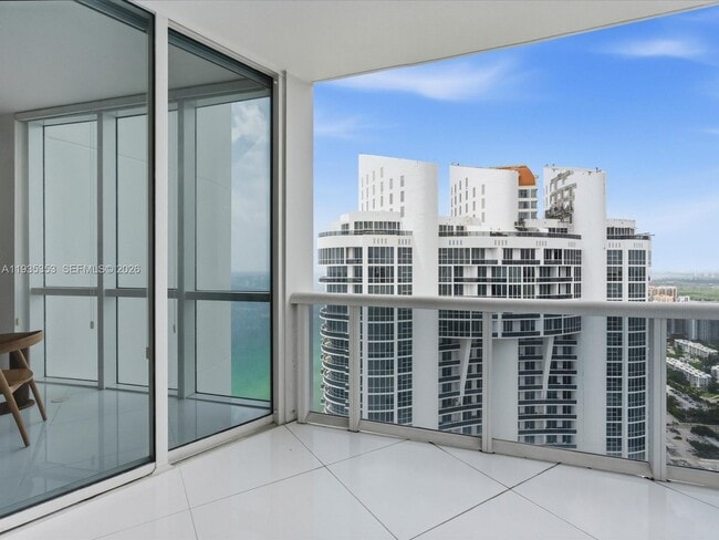 Building Photo - 18201 Collins Ave
