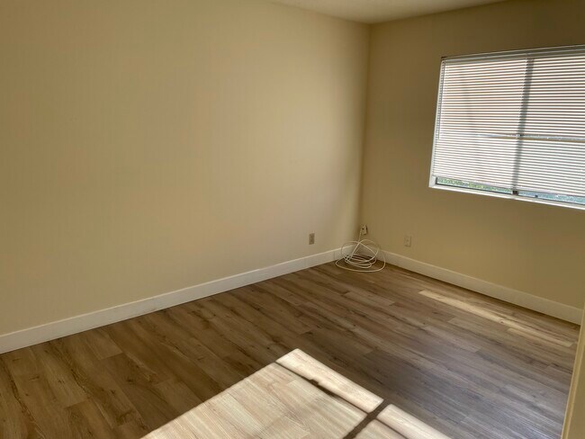 Bedroom1 - 1847 S Barrington Ave