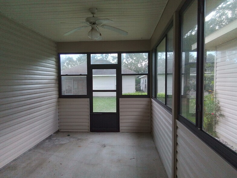 Building Photo - 4847 NW 78th Rd