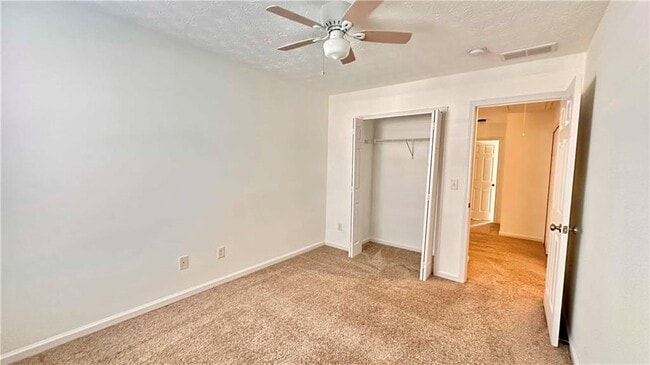 Building Photo - 6243 Shoreview Cir