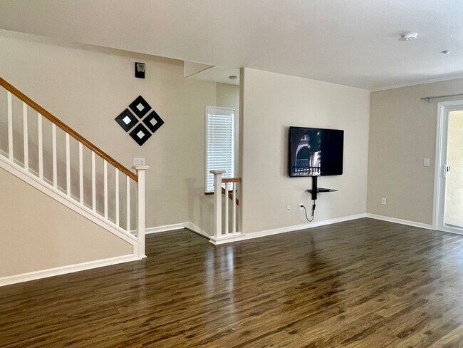 Building Photo - Clean, Classic Contemporary 3 Bedroom + 2 Bath Townhouse Style Home Near Downtown Campbell & Will...