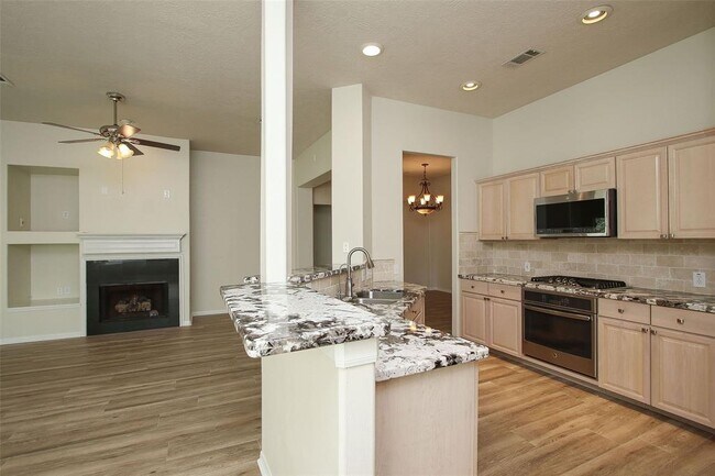 Building Photo - 43 N Veranda Ridge Dr