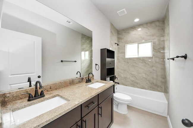 Building Photo - 314 Carlos Leal Dr