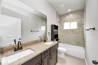 Building Photo - 314 Carlos Leal Dr