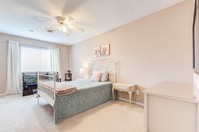 Building Photo - 15415 Longhorn Cavern Dr