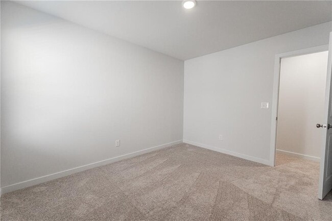 Building Photo - 7325 Mulberry St