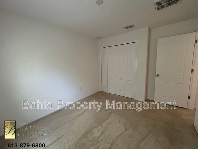 Building Photo - 6850 Pine Springs Dr