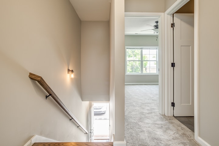 Building Photo - 140 Edgington Dr