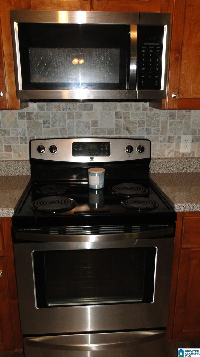 Building Photo - 33 Willie Emma Ln