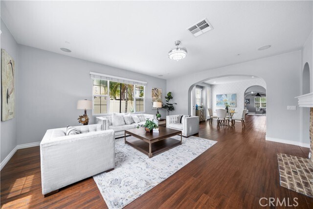 Building Photo - 46239 Lone Pine Dr