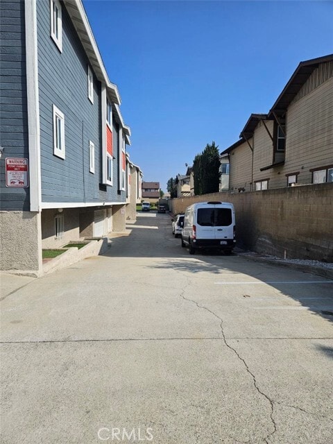 Building Photo - 1120 Nicklett Ave