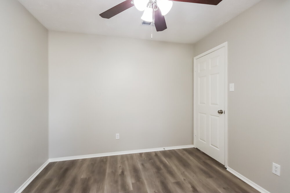 Building Photo - 18806 Oak Bower Dr
