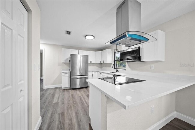 Building Photo - 21224 Quesada Ave
