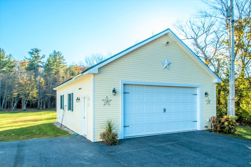 Building Photo - 44 Merrill Corner Rd