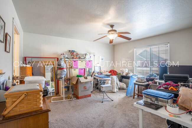 Building Photo - 278 Cascade Ct