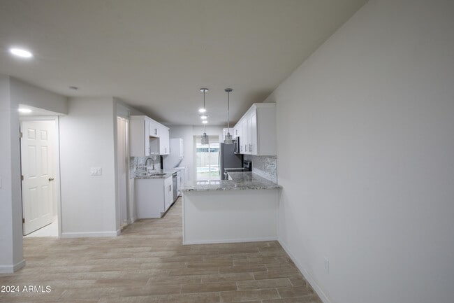 Building Photo - 5929 W Nancy Rd