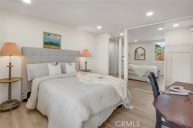 Building Photo - 6542 Ocean Crest Dr