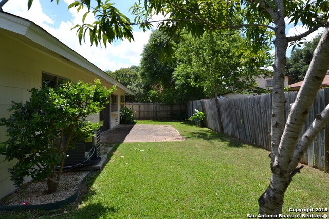Building Photo - 6611 Woodford-