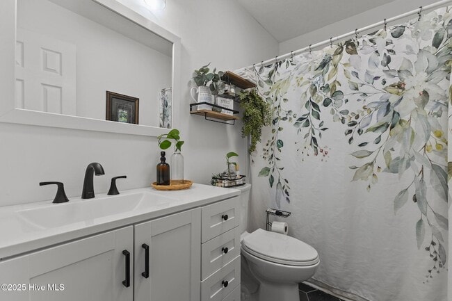 Building Photo - 8246 English Saddle Dr