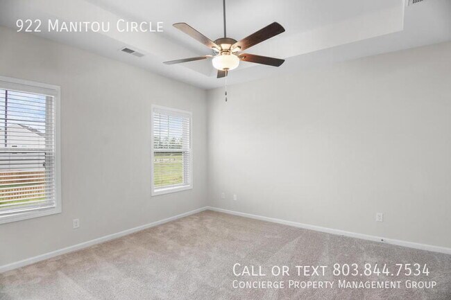 Building Photo - 922 Manitou Cir