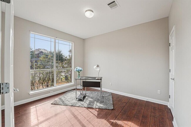 Building Photo - 1206 Canyon Maple Rd