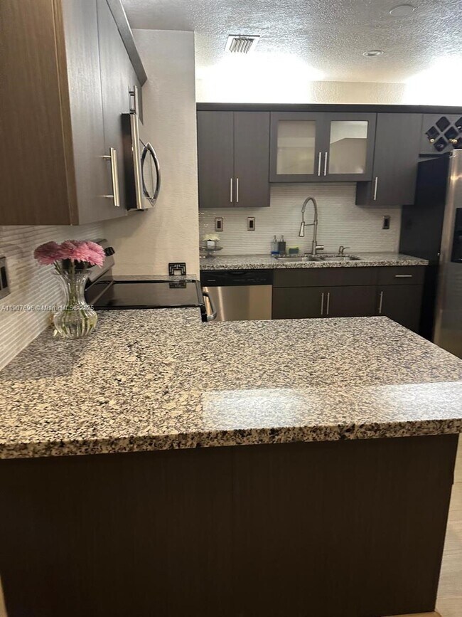 Building Photo - 15304 SW 81st Ln