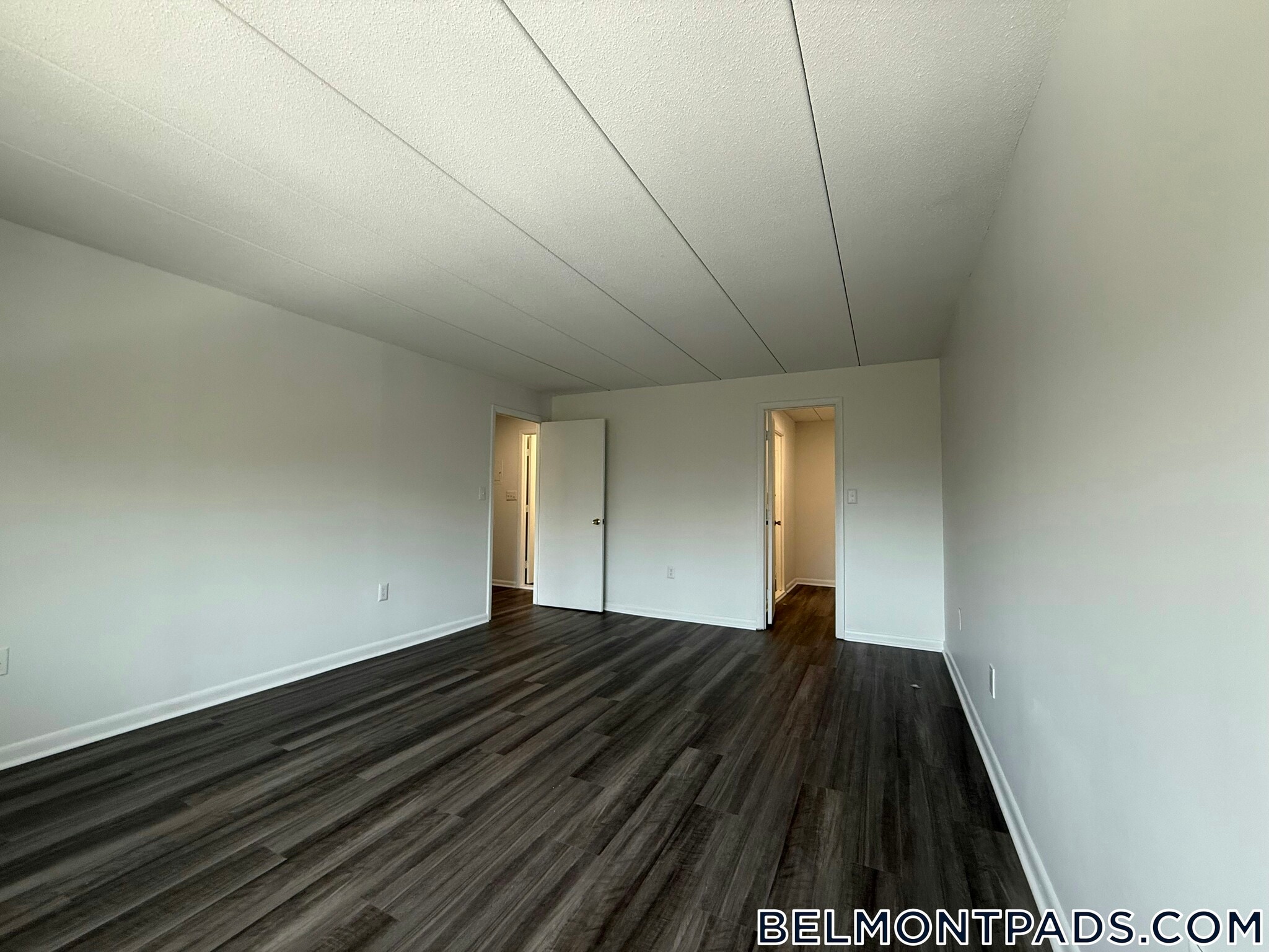 Building Photo - 55 Hill Rd