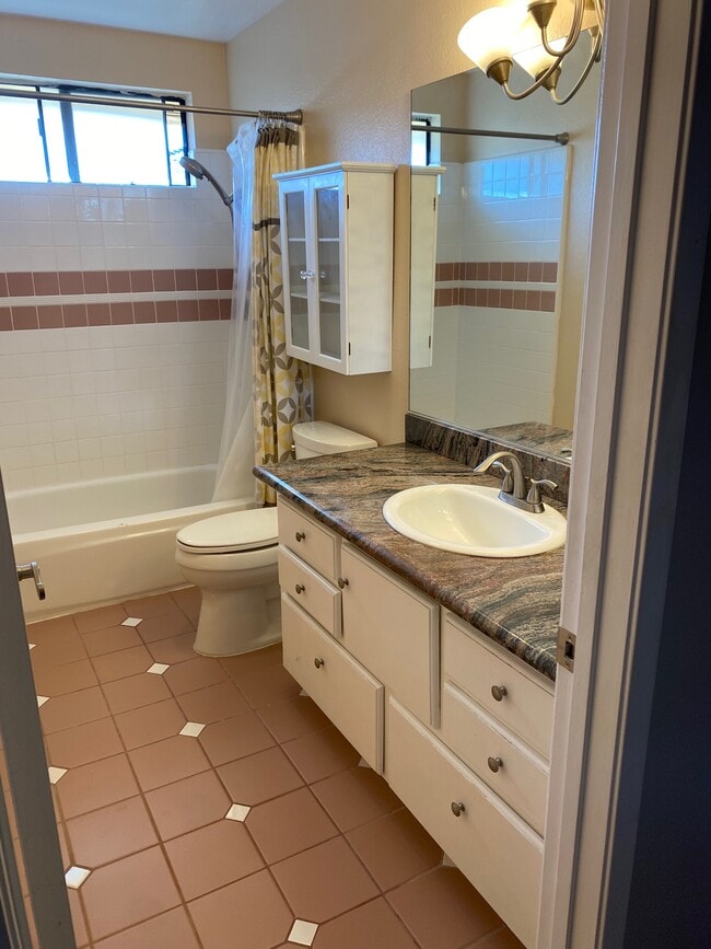 Building Photo - 20947 Hackney St