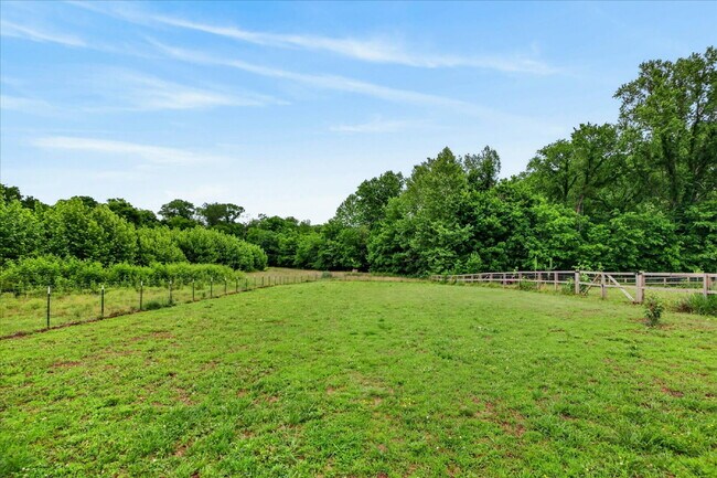 Building Photo - 1264 Black Oak Cir