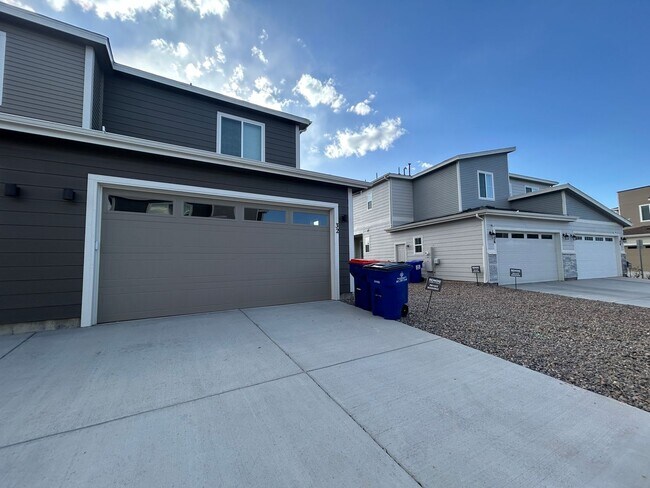 Building Photo - Modern Luxury Living in Harmony Ridge! $25...
