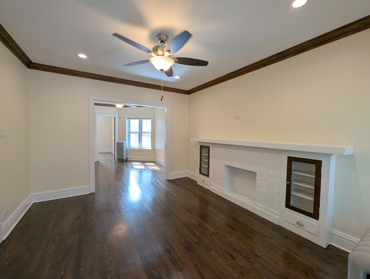 Building Photo - 1407 W Winona St
