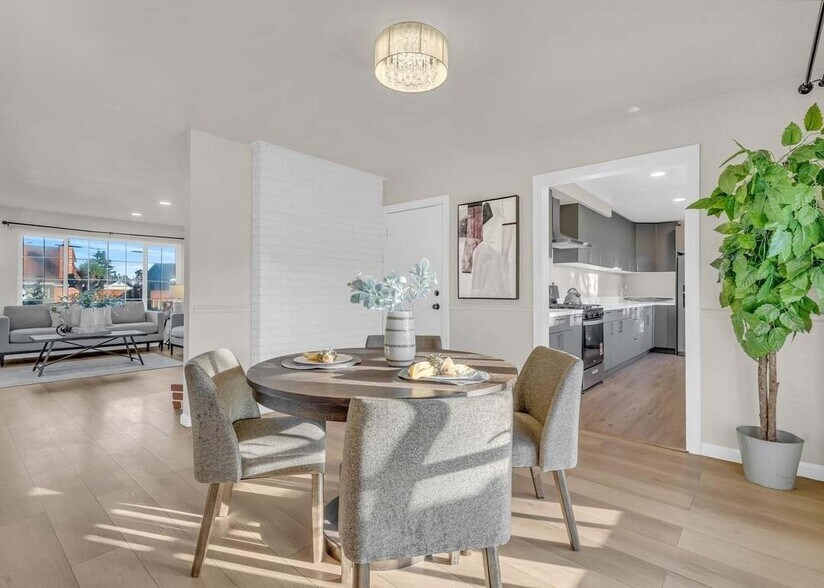 Building Photo - 7472 Blue Fox Way