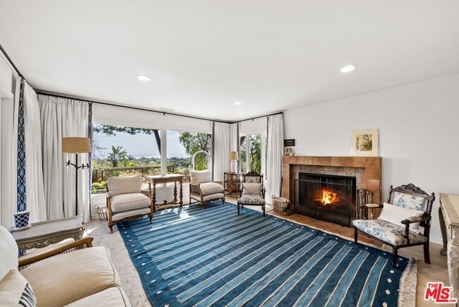 Building Photo - 28952 Selfridge Dr