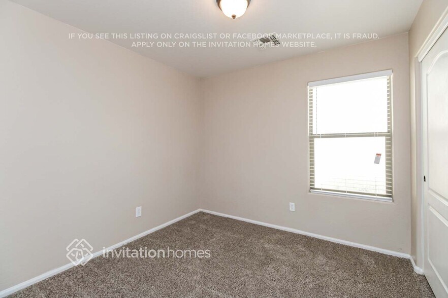 Building Photo - 40084 W Sanders Way