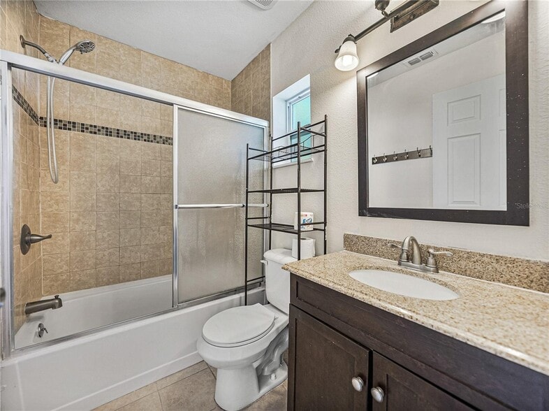 Bathroom #2 - 34477 Poinsettia Pl
