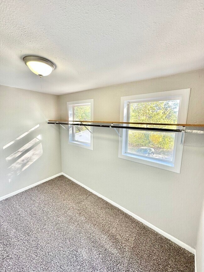 Building Photo - 1505 24th St