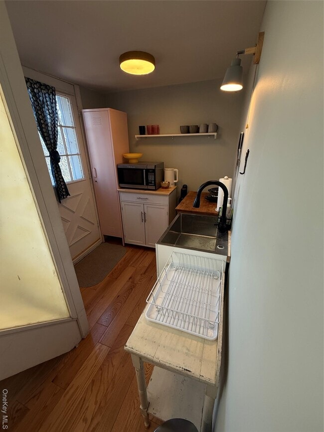 Building Photo - 16A Shadyside Ave