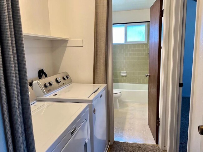Building Photo - Cedar St in Aptos great 3 Bedroom